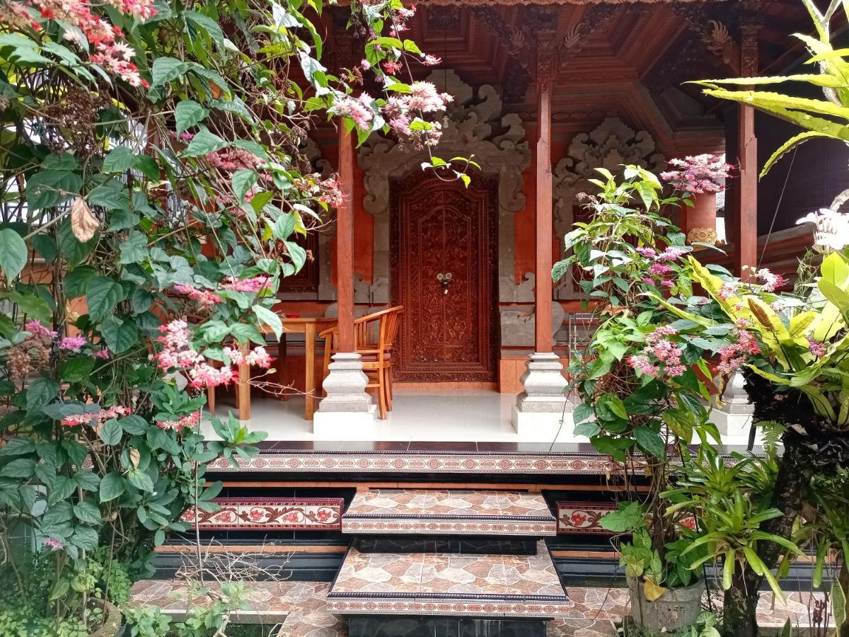 Nyoman House Ubud Exterior photo